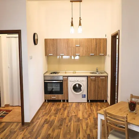 דירה Ultracentral With Balcony - Old Town