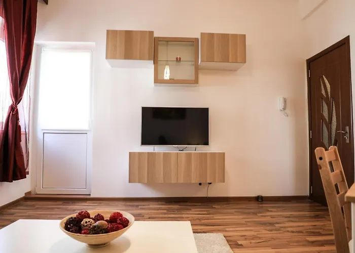 Апартаменти Ultracentral With Balcony - Old Town *