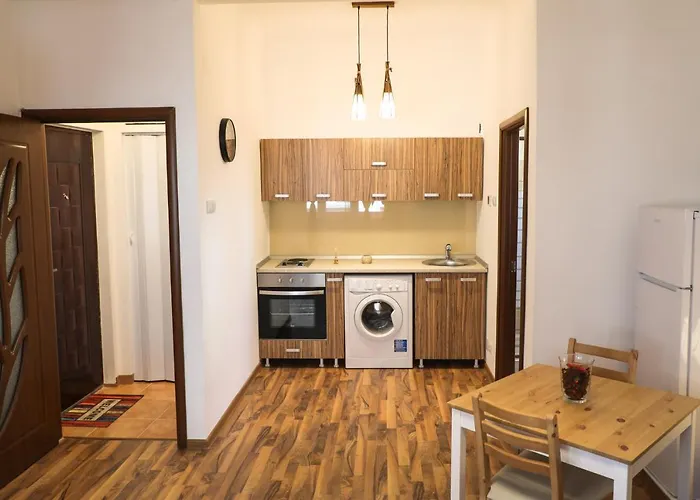 Апартаменти Ultracentral With Balcony - Old Town