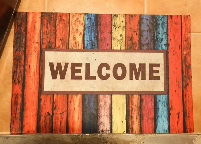 Ultracentral With Balcony - Old Town *